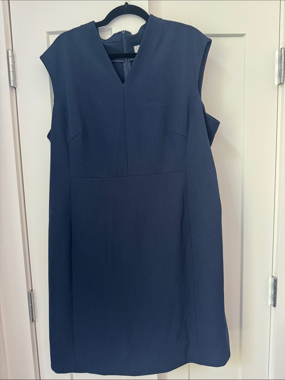 MM Lafleur Navy Sleeveless V-Neck Shift Dress
